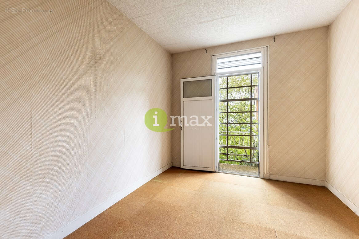 Appartement à GENNEVILLIERS