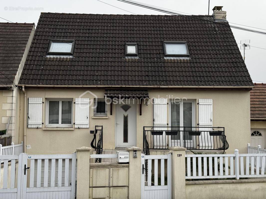 Maison à FOSSES