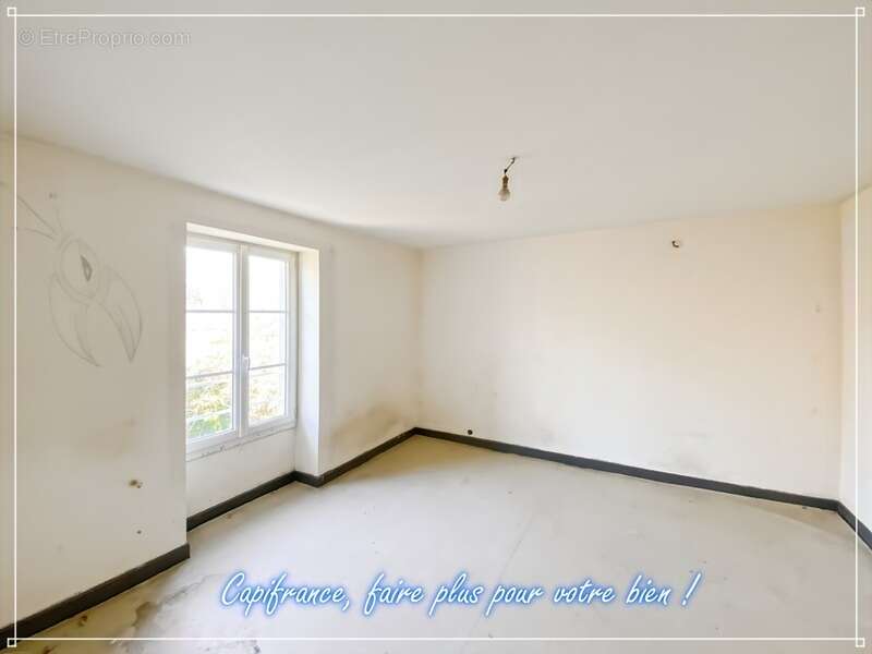 Appartement à LA CLAYETTE