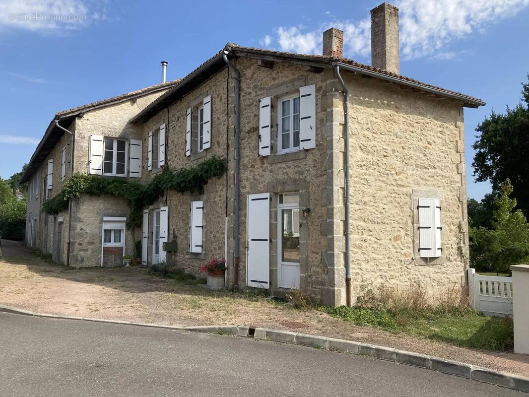 Maison à SAINT-MATHIEU