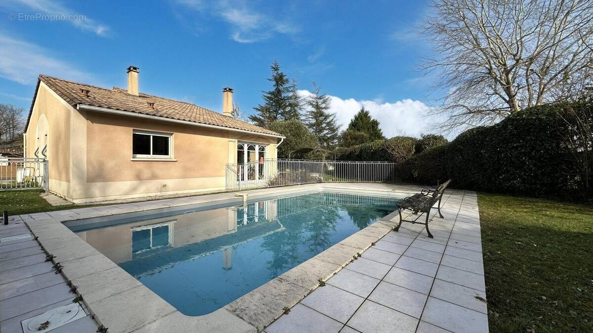Photo 1 - Maison à GRADIGNAN