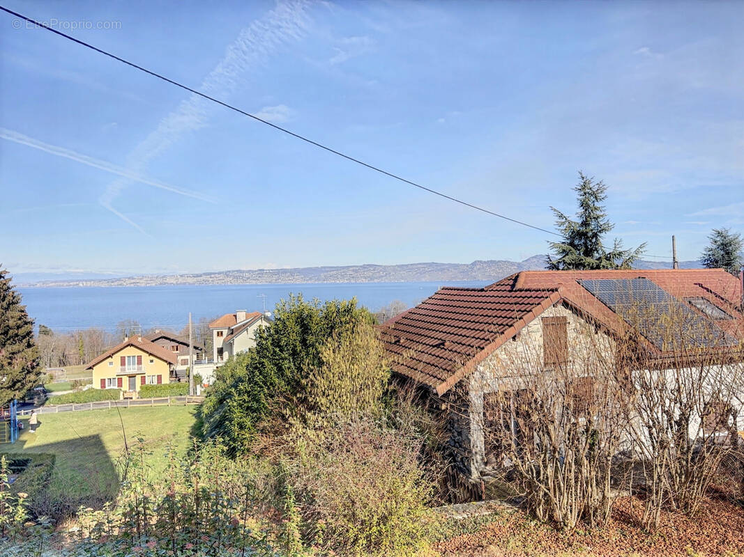 Terrain à LUGRIN