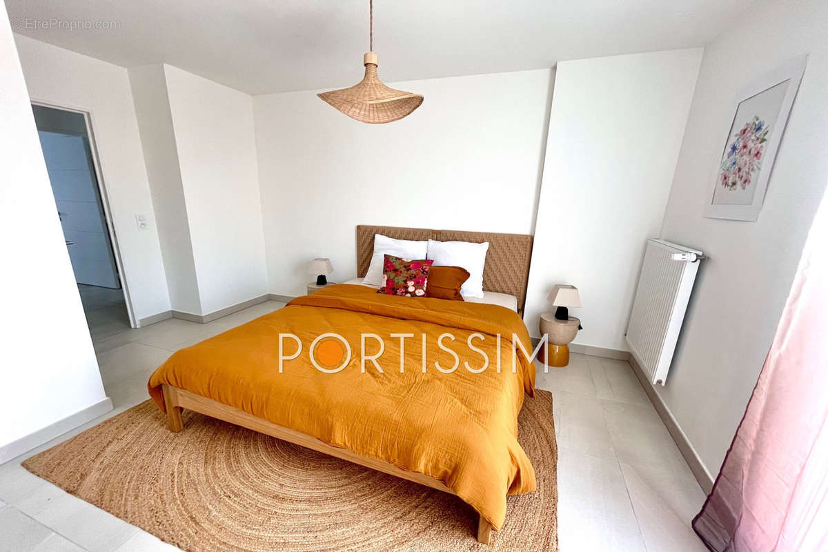 Appartement à SAINT-LAURENT-DU-VAR