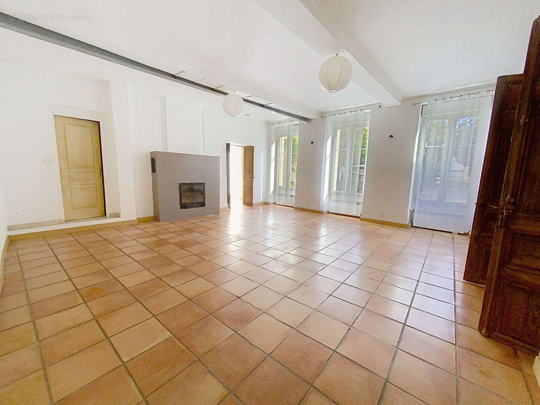 Appartement à COURTHEZON