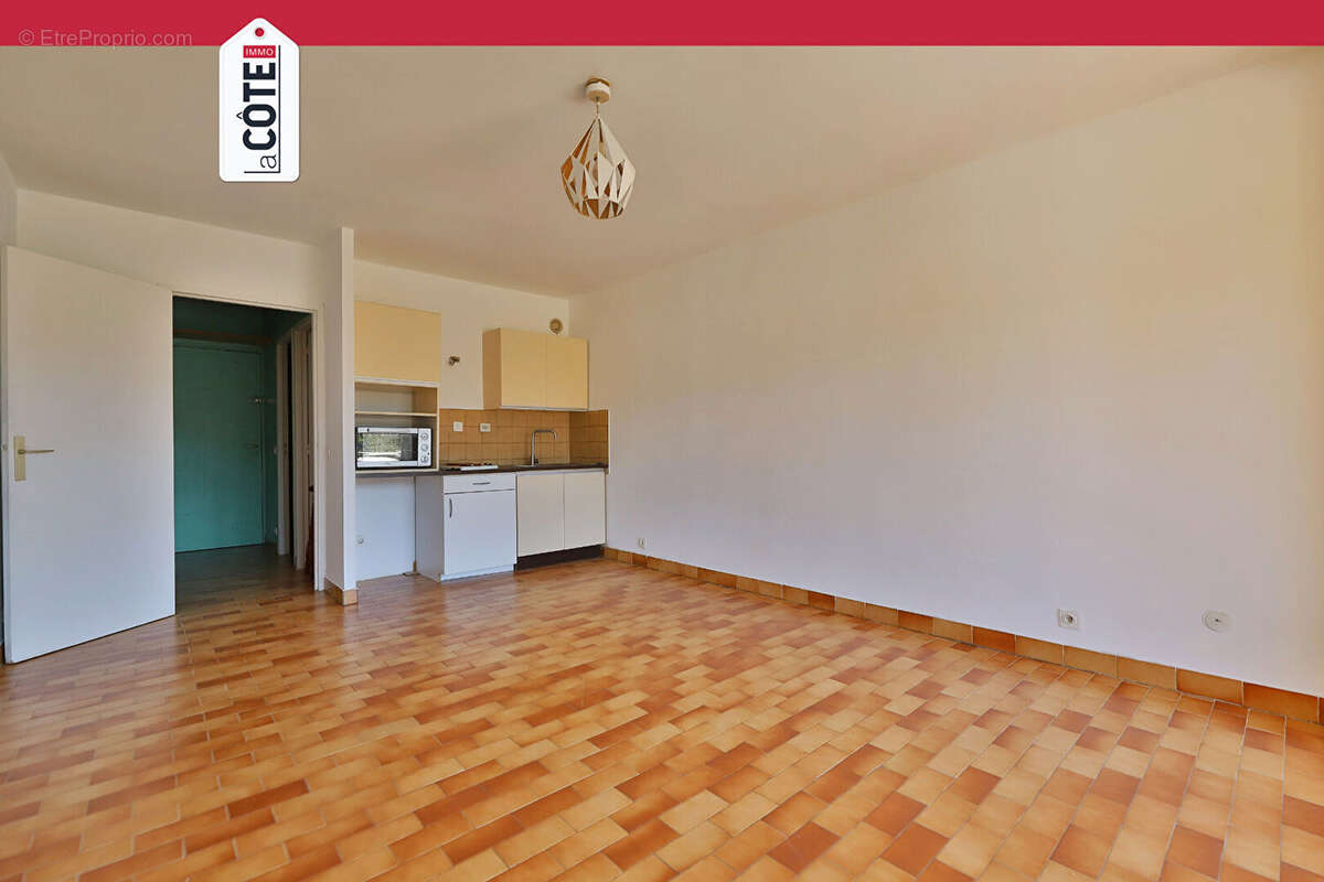 Appartement à CARRY-LE-ROUET