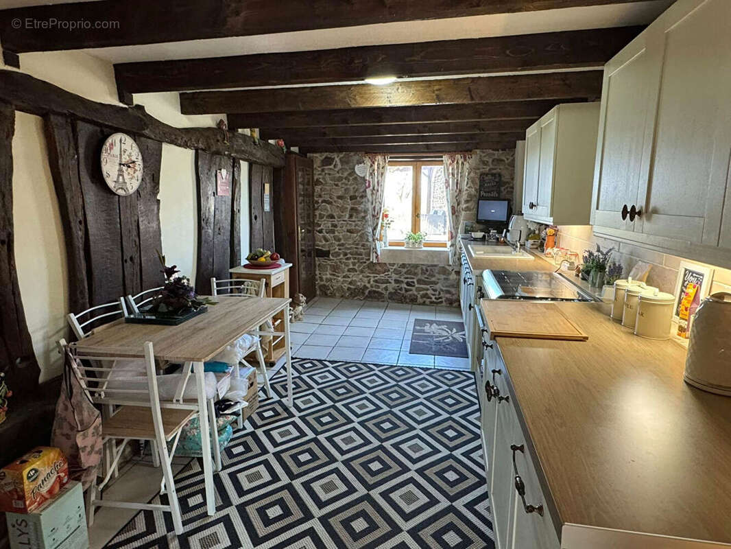Maison à DARNAC