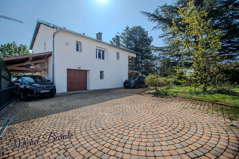 Maison à DARDILLY