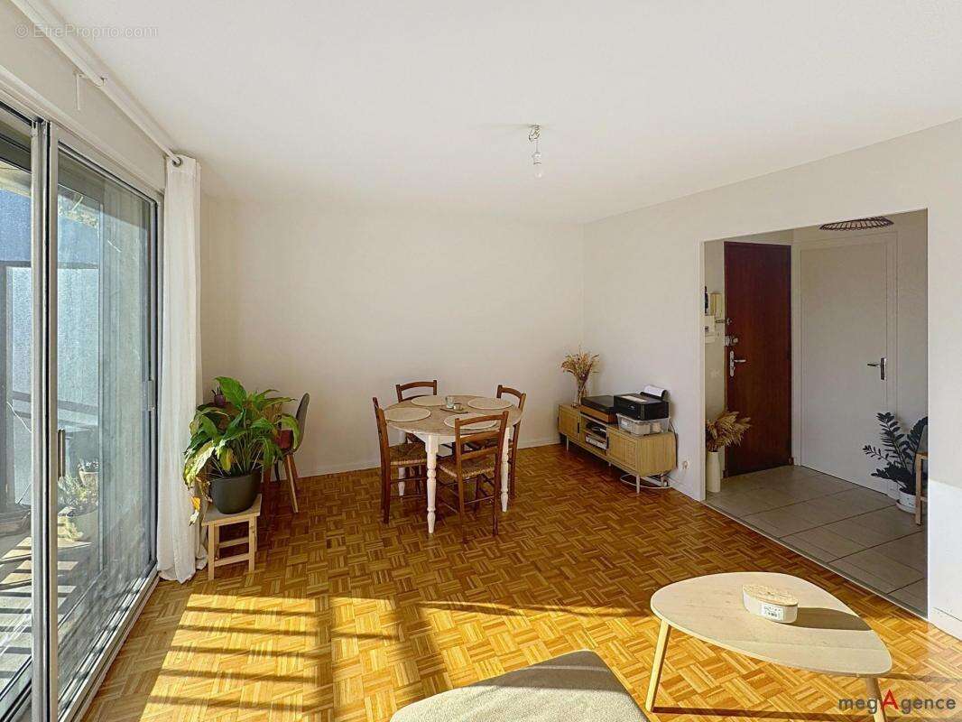 Appartement à ECHIROLLES