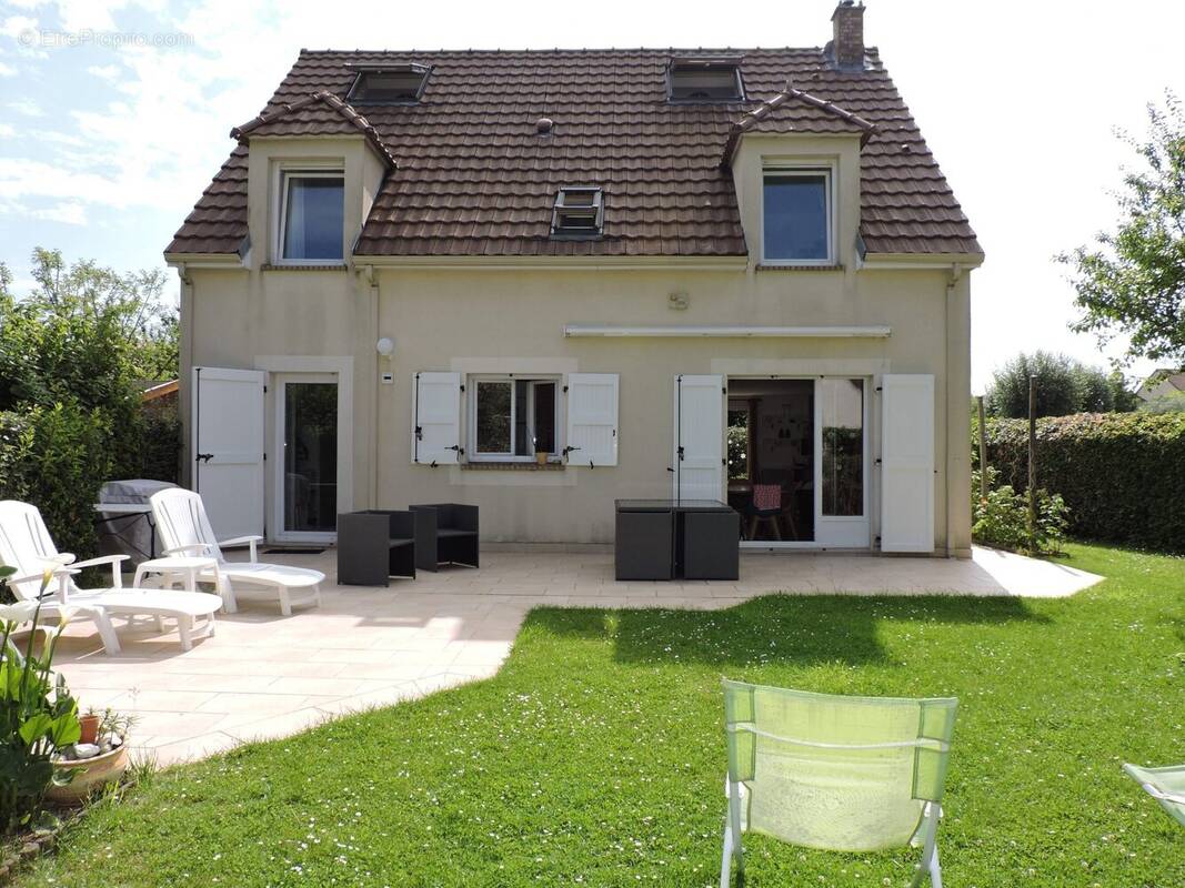 Maison à CHANTELOUP-EN-BRIE
