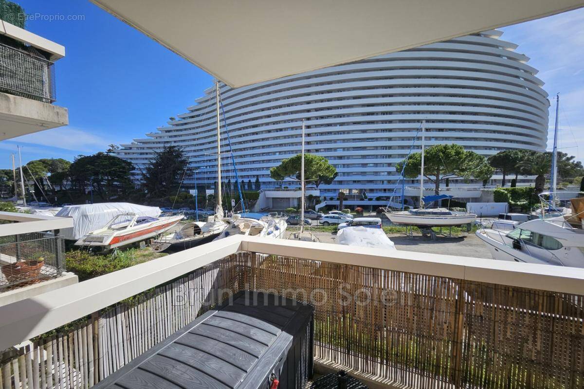 Appartement à VILLENEUVE-LOUBET