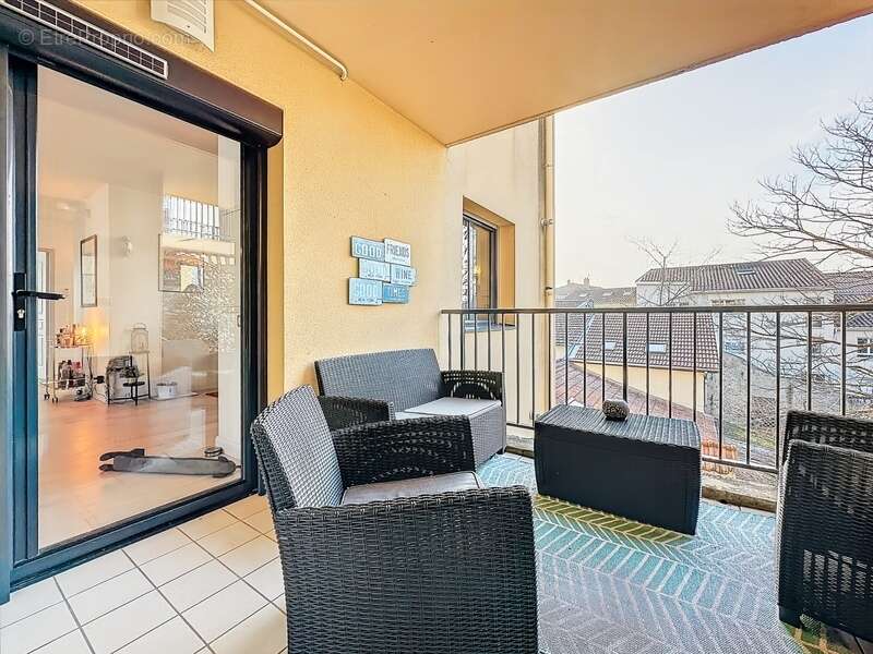 Appartement à CRAPONNE