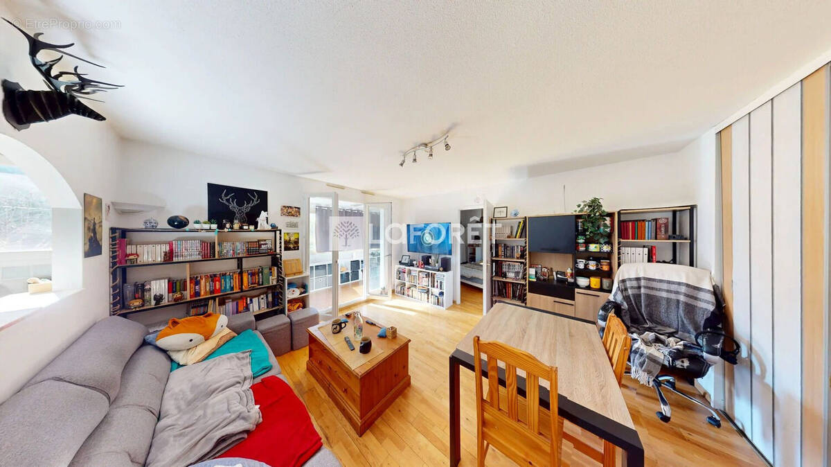 Appartement à FREJUS