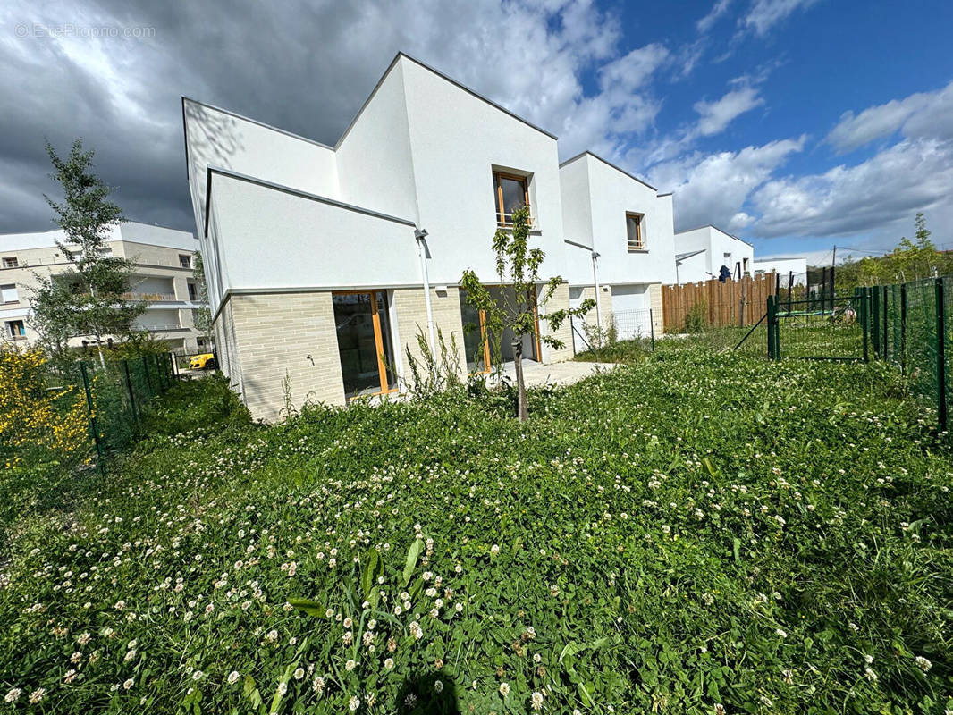 Maison à CORNEBARRIEU