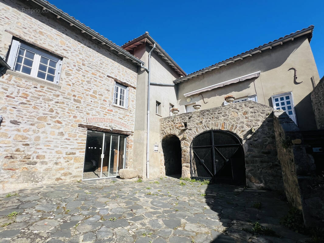 Maison à SAINT-LAURENT-D&#039;AGNY