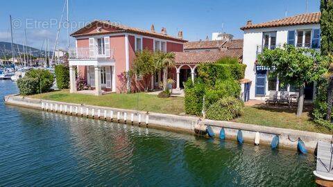 Maison à GRIMAUD