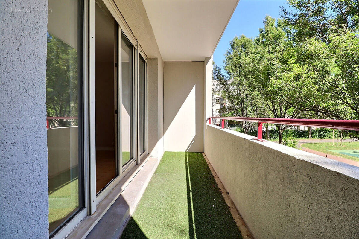 Appartement à LA COURNEUVE
