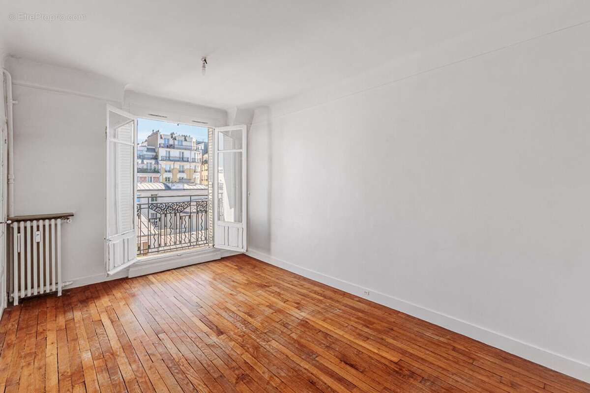 Appartement à PARIS-20E