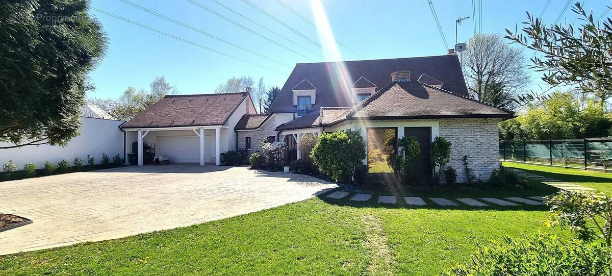 Maison à POMPONNE
