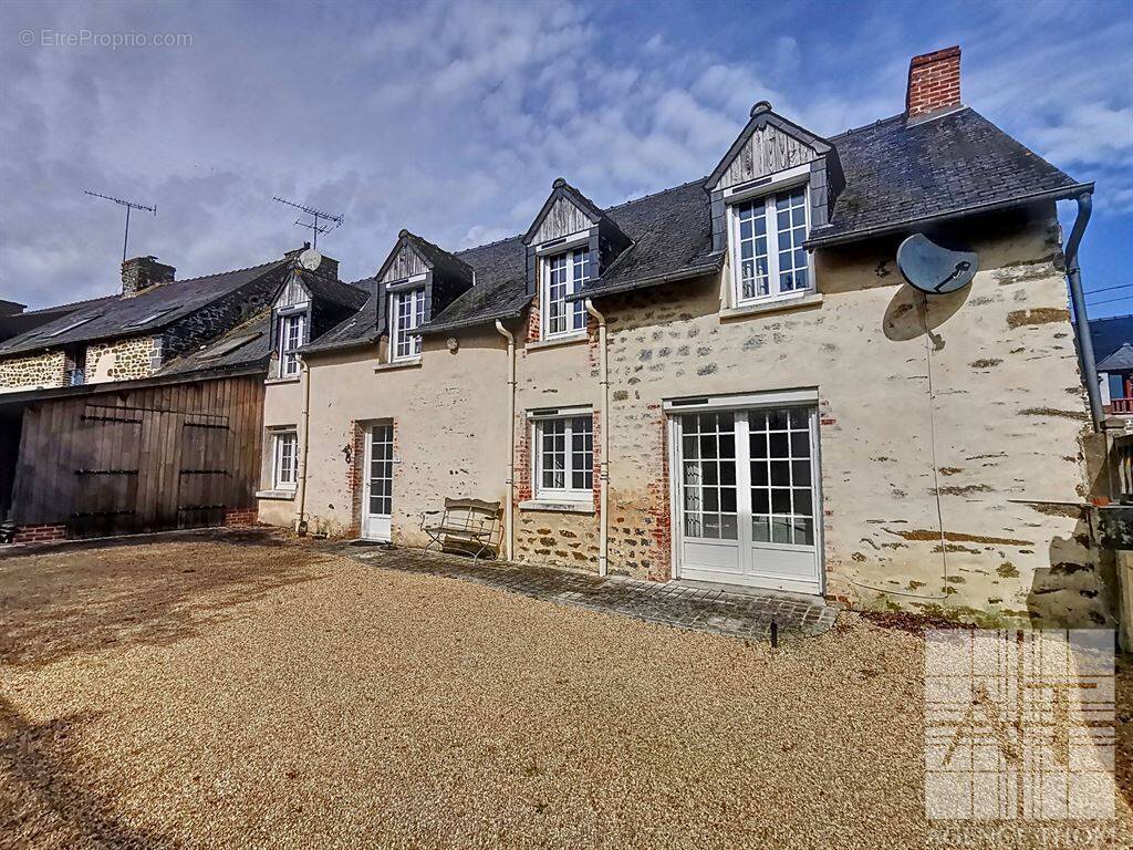 Maison à MINIAC-MORVAN