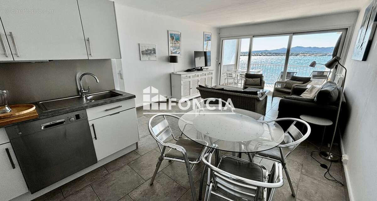 Appartement à SANARY-SUR-MER