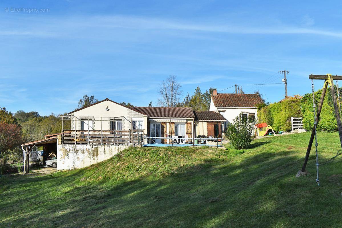Maison à SAINT-CYPRIEN