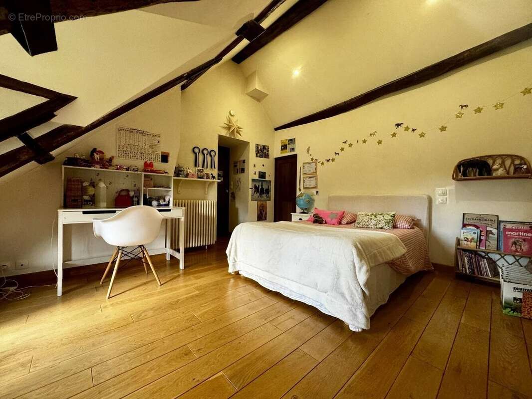 Maison à JOUY-LE-POTIER