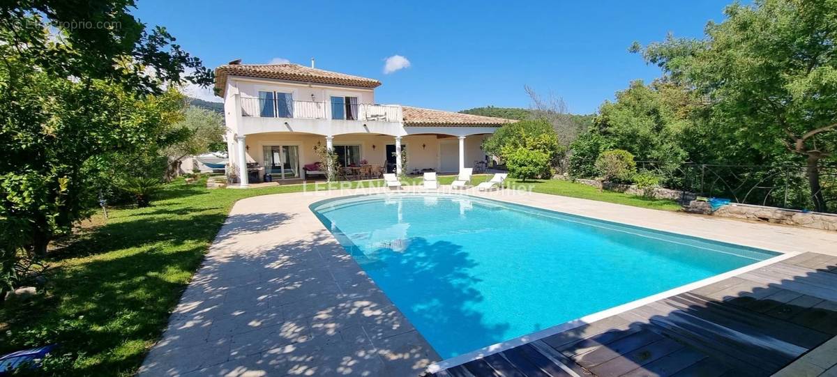 Maison à LE TIGNET