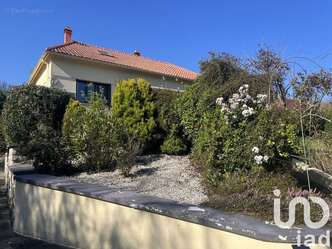 Photo 1 - Maison à VERT