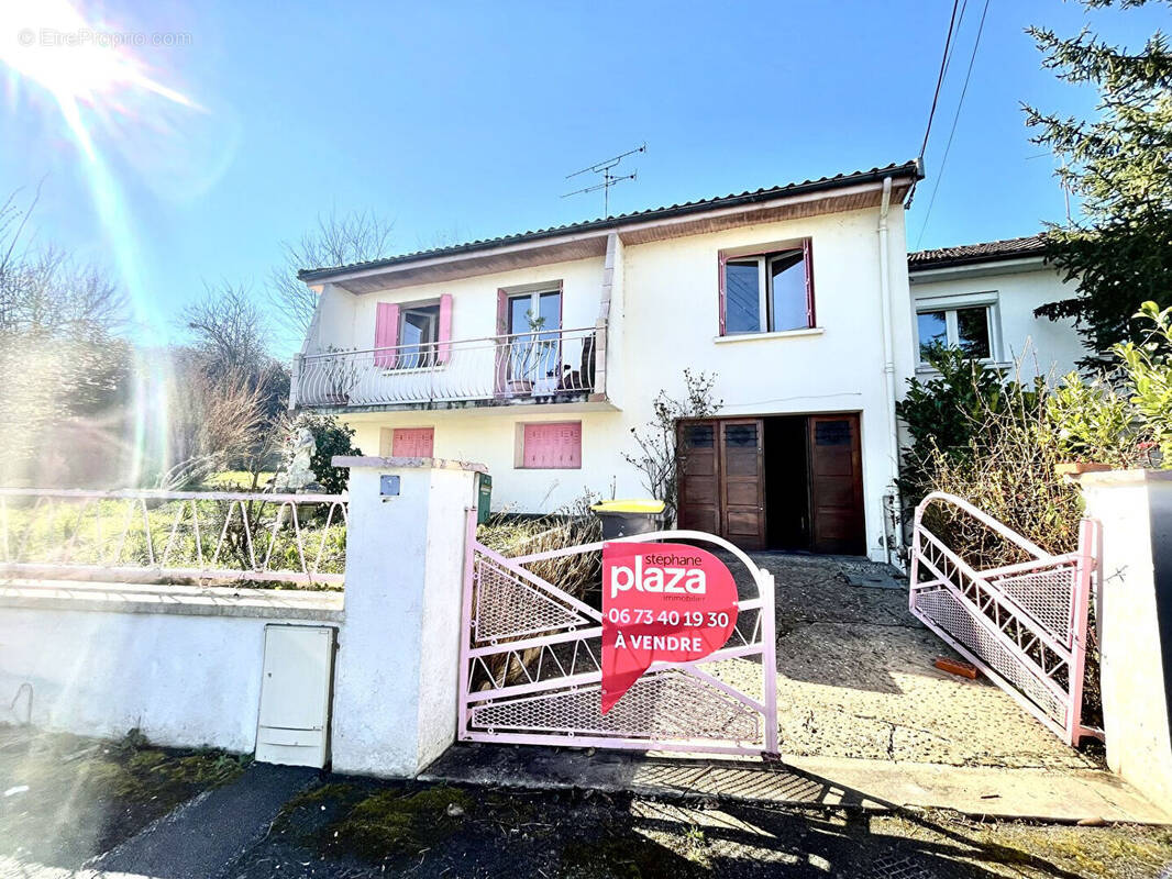 Maison à MONTLUCON