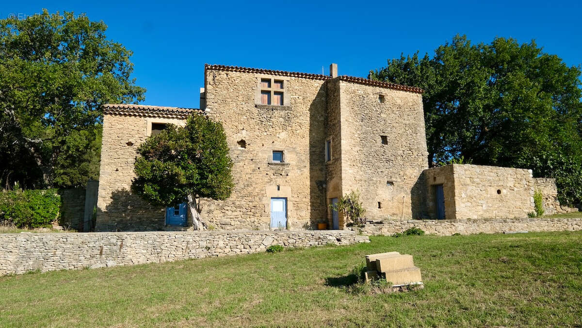 Maison à CUCURON