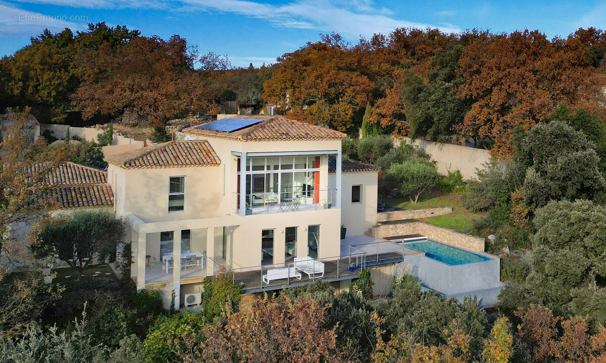 Maison à UZES