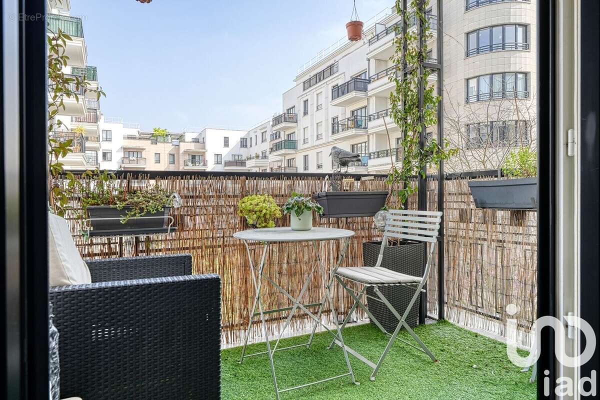 Photo 2 - Appartement à SURESNES