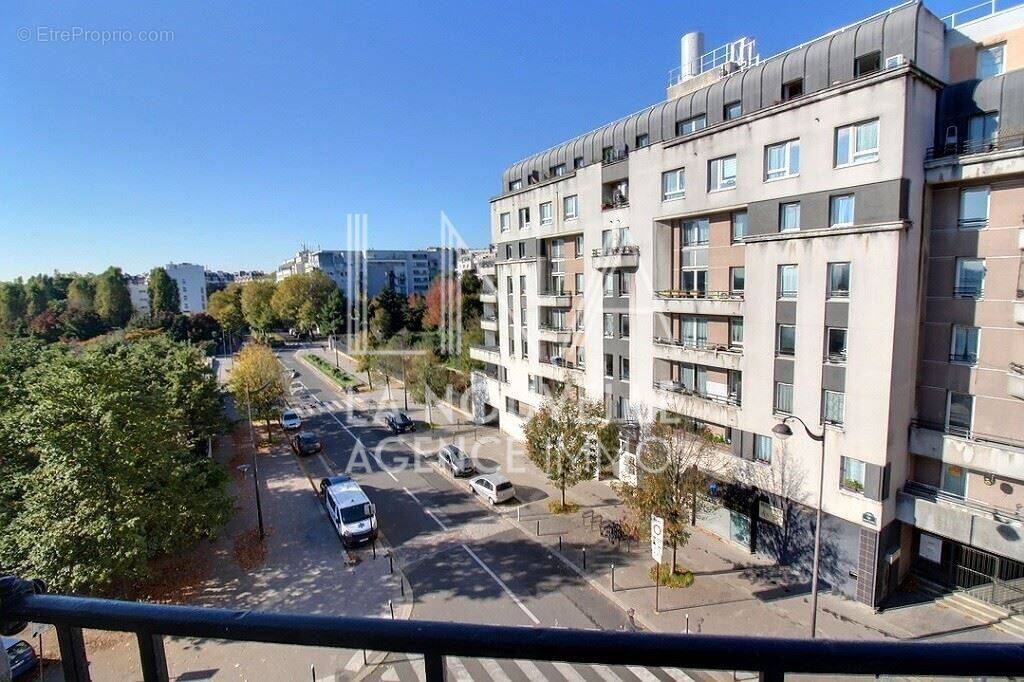 Appartement à PARIS-20E