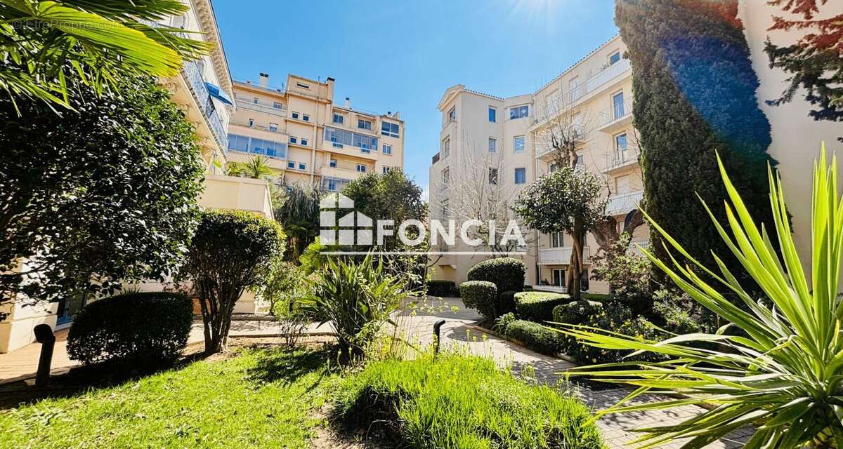 Appartement à HYERES