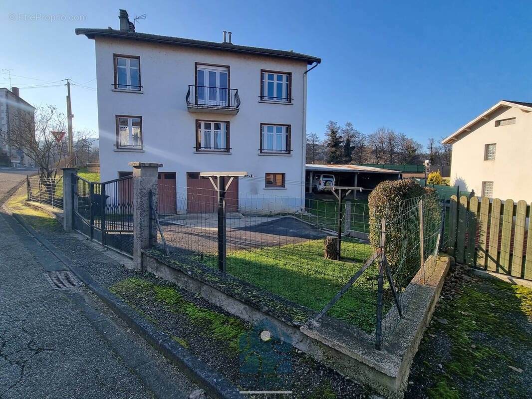 Appartement à ARLANC