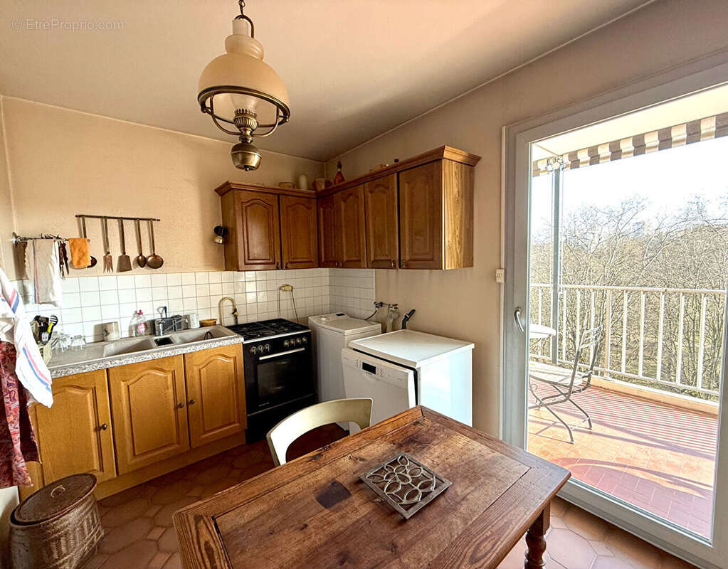 Appartement à LYON-9E