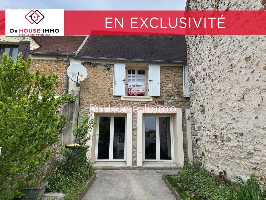 Maison à SAVIGNY-LE-TEMPLE