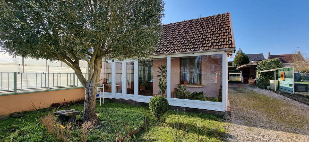 Maison à LONGUEIL-ANNEL