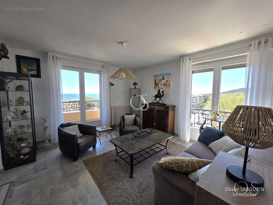 Appartement à FREJUS