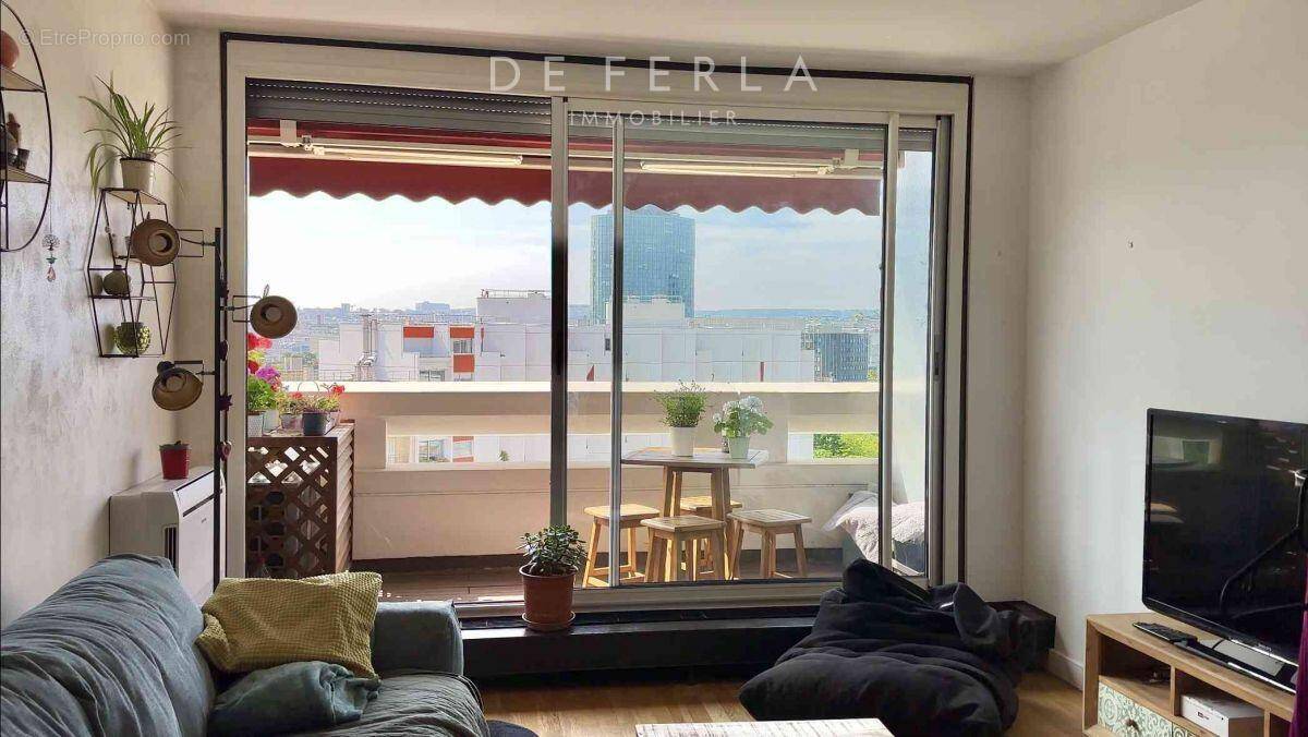 Appartement à PARIS-15E