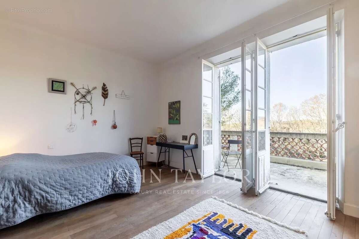 Maison à FONTAINE-DE-VAUCLUSE