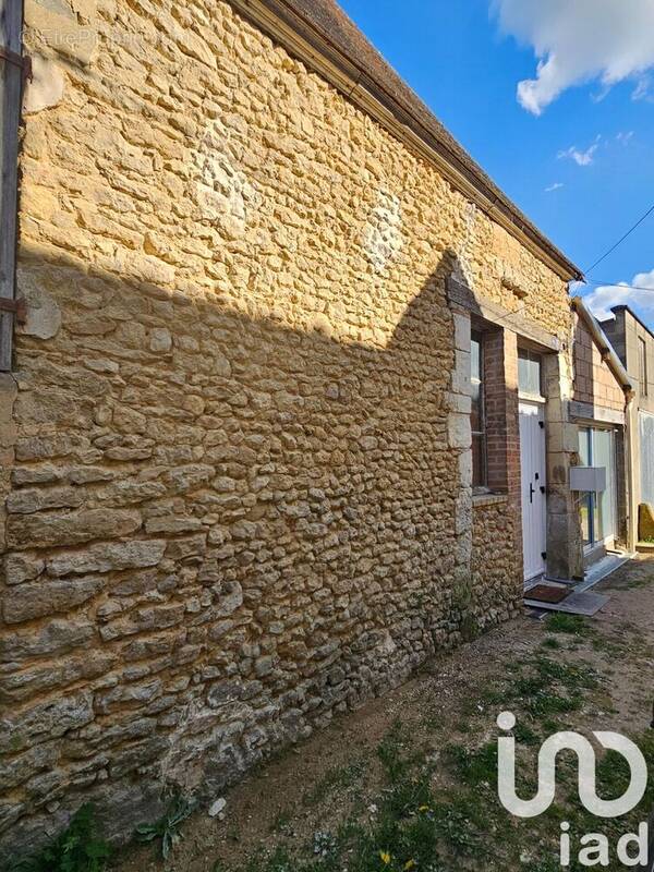 Photo 1 - Maison à SAINT-COSME-EN-VAIRAIS