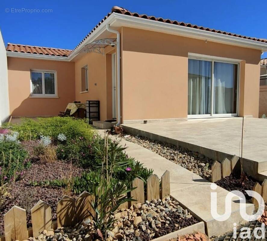 Photo 1 - Maison à POUZOLLES