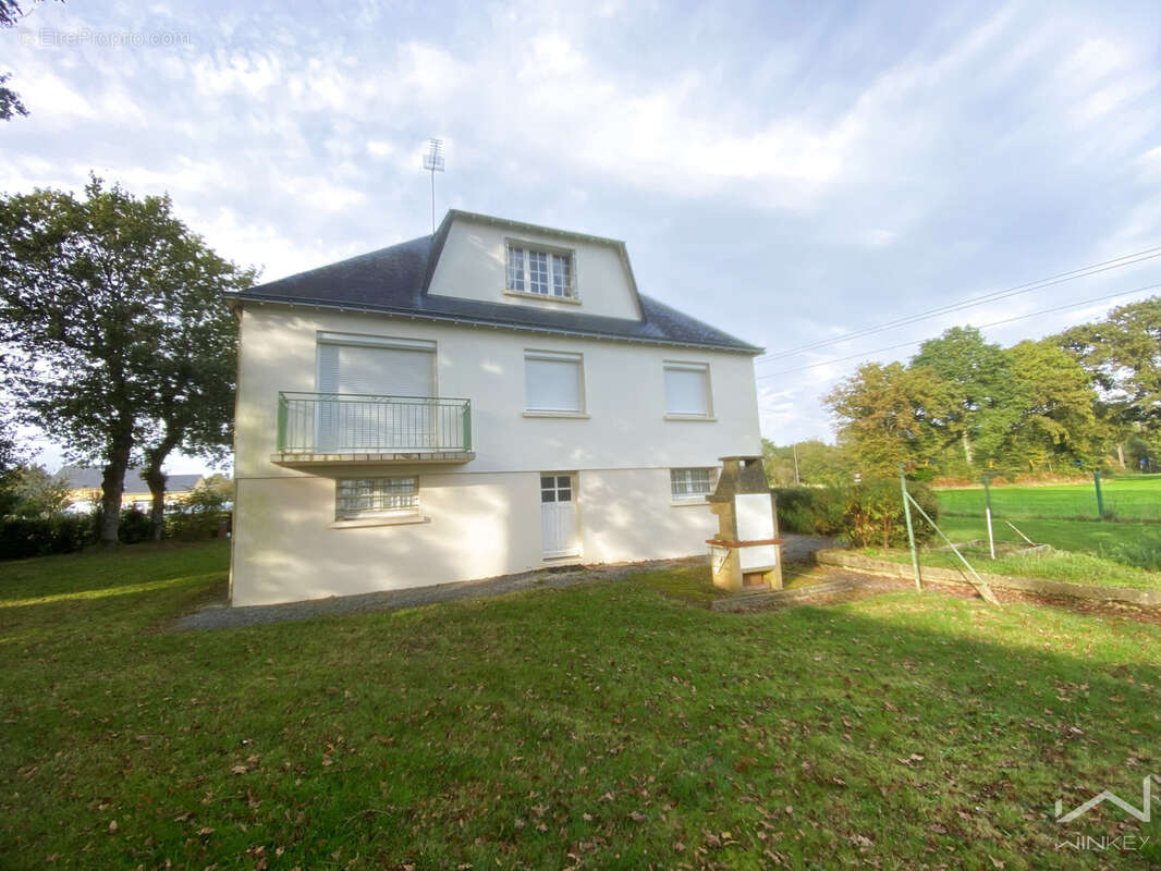 Maison à BAINS-SUR-OUST