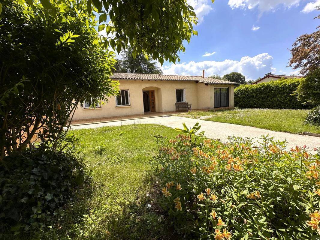 Maison à PINEUILH