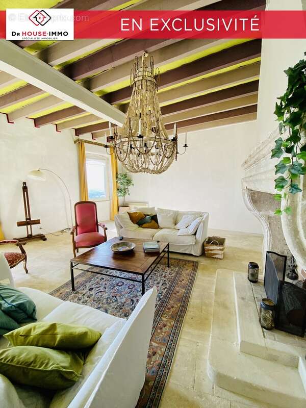 Maison à LA GARDE-ADHEMAR