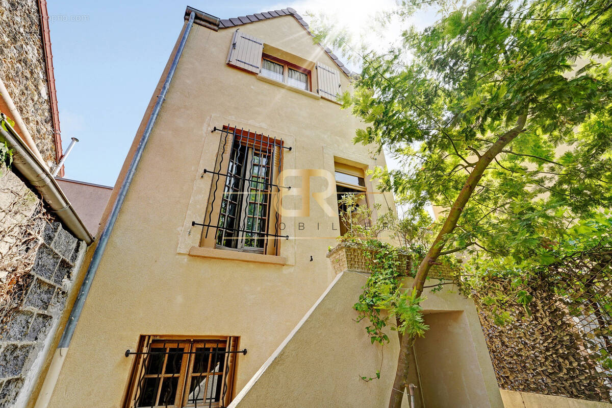 Appartement à COLOMBES