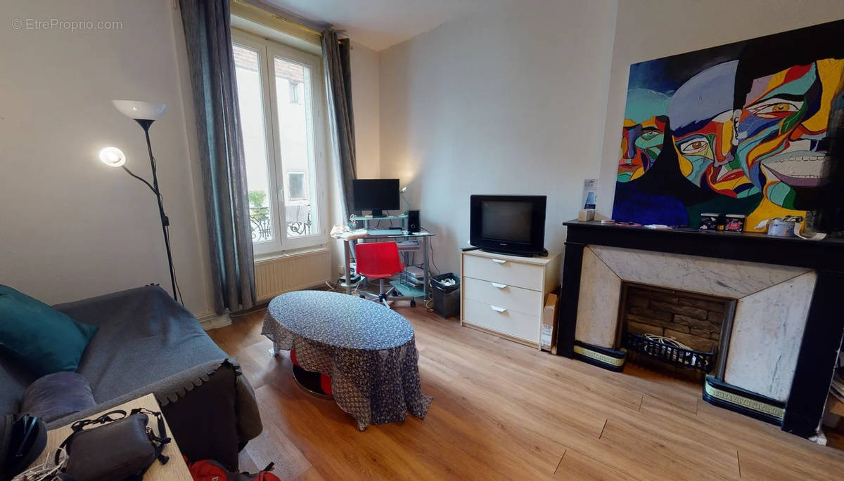 Appartement à SAINT-ETIENNE