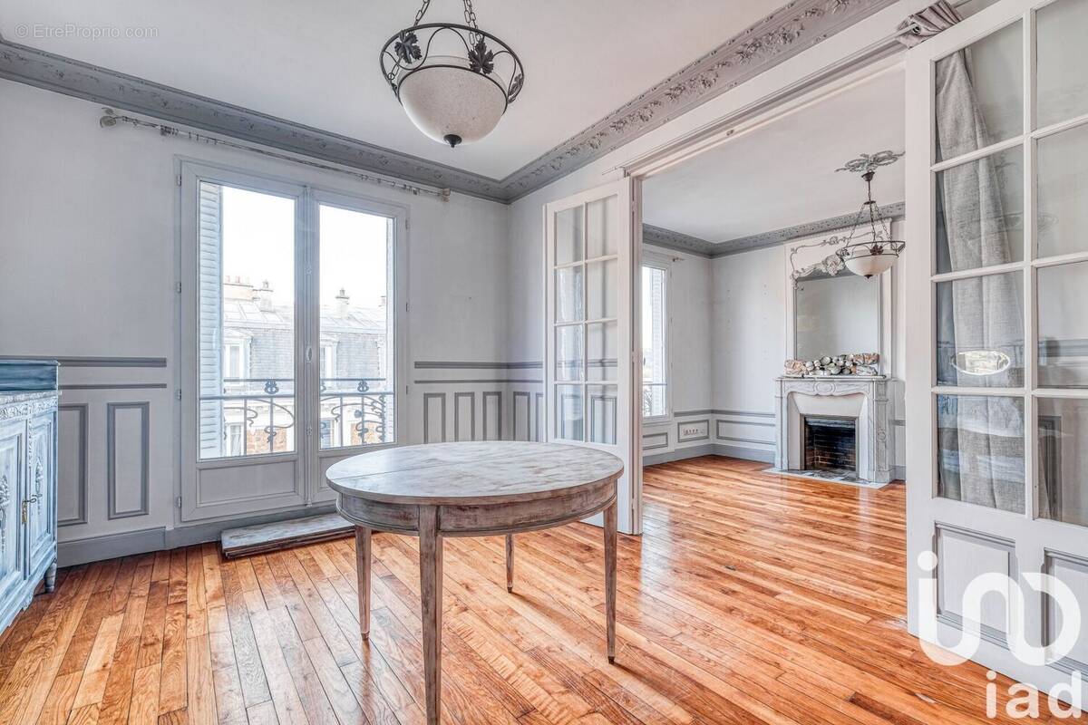 Photo 1 - Appartement à SAINT-MAUR-DES-FOSSES
