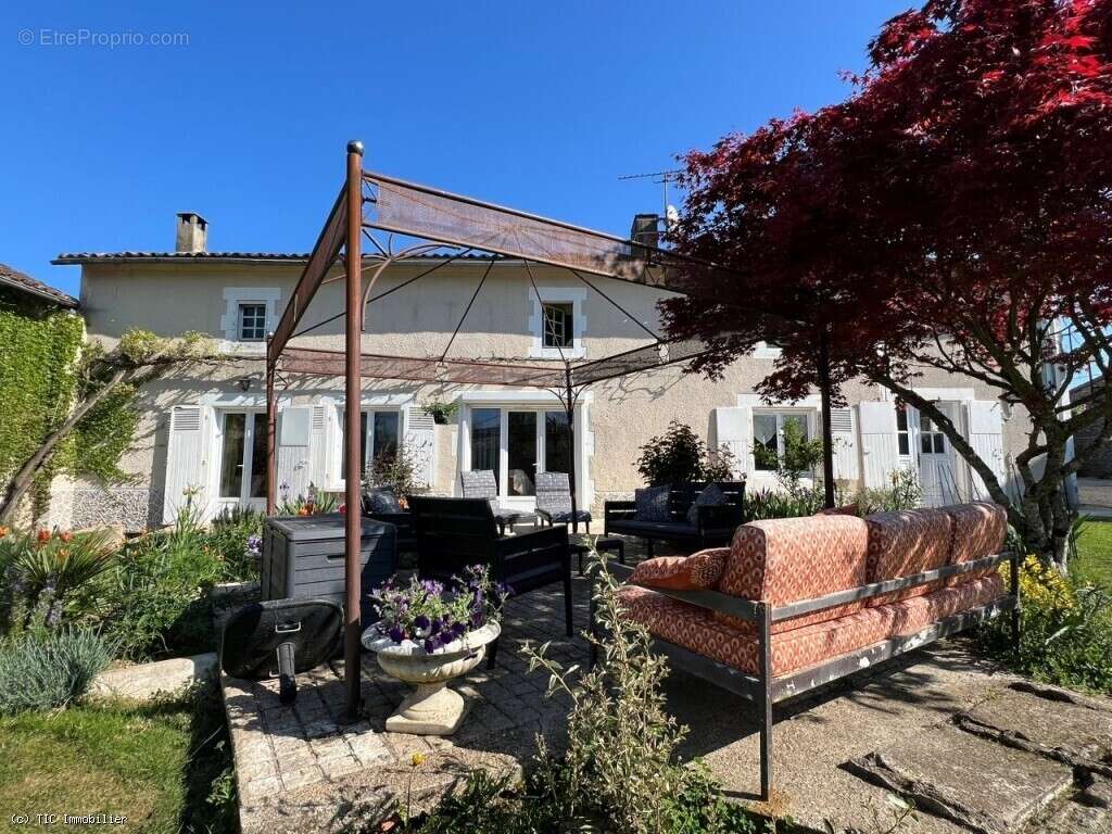 Maison à CIVRAY